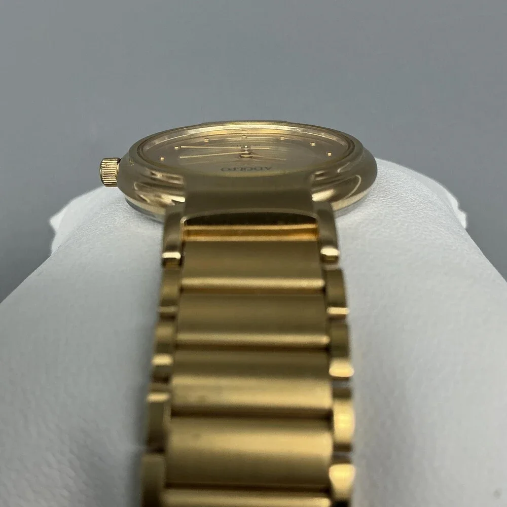 Adolfo Womens Watch 30mm Gold Tone Round Dial 001-6L32 New Battery 7.25